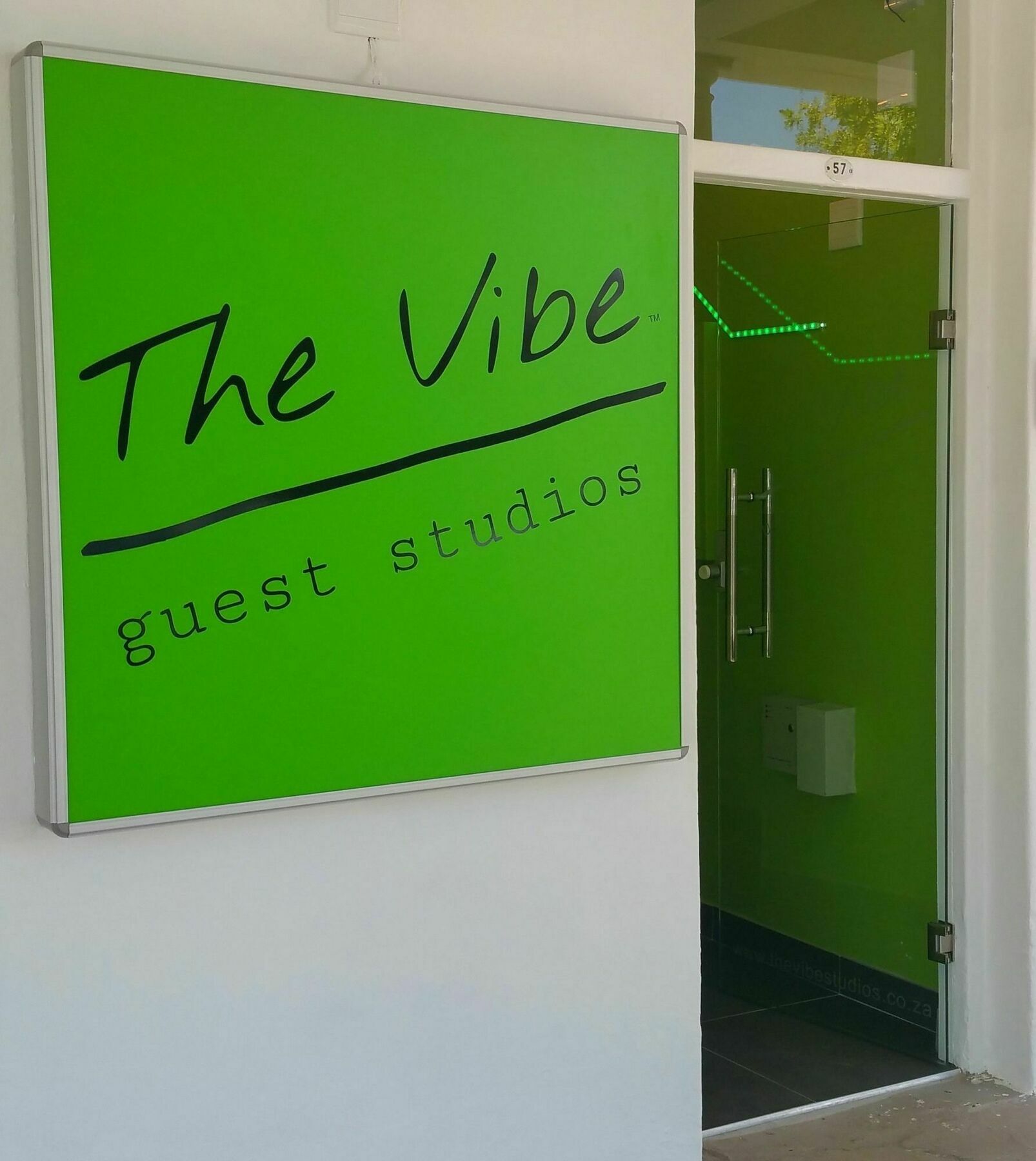 The Vibe Guest Studios Stellenbosch Ngoại thất bức ảnh